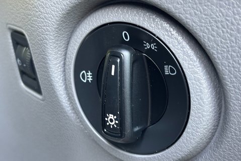 Volkswagen Crafter CR35 177 ps Tdi L2 H2 Trendline DSG Panel Van 34