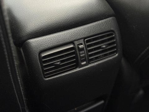 Nissan X-Trail 2.0 dCi Tekna Auto 4WD Euro 5 5dr (AVM) 64