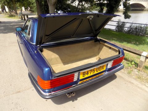 Mercedes-Benz SL Series 380 SL 55