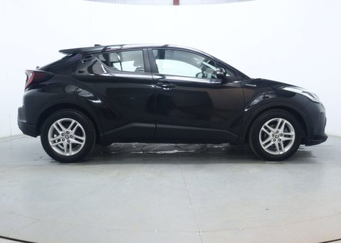 Toyota C-HR 1.8 C-HR Icon HEV CVT 5dr 13