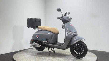 Keeway Versilia 2023 ONLY 2K 125CC SCOOTER NEW MOT WARRANTY 3