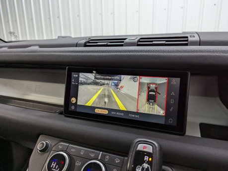 Land Rover Defender 2.0 Defender S D Auto 4WD 5dr 82