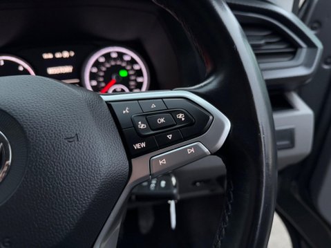 Volkswagen Transporter 2.0 BiTDI T32 Highline Crew Van DSG FWD SWB Euro 6 (s/s) 5dr 14