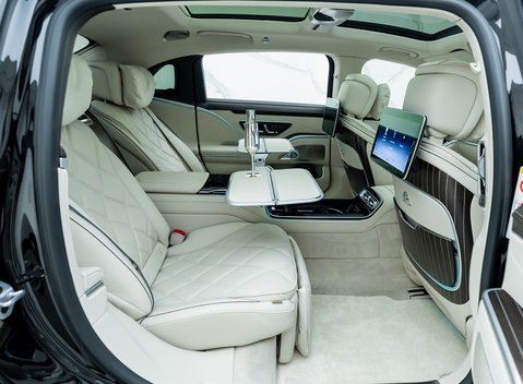 Mercedes-Benz S Class S580 Maybach First Class 17