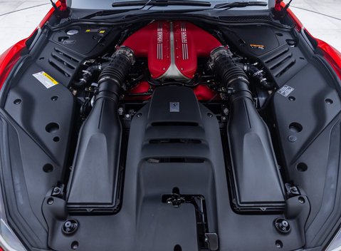 Ferrari 812 Competizione 60