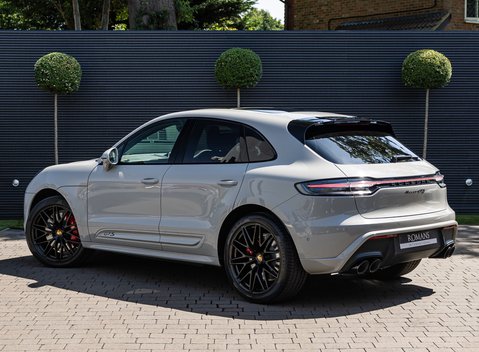 Porsche Macan GTS 4