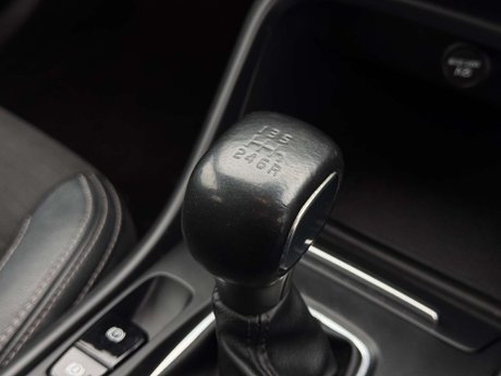 Volvo XC40 2.0 XC40 Momentum D3 5dr 29