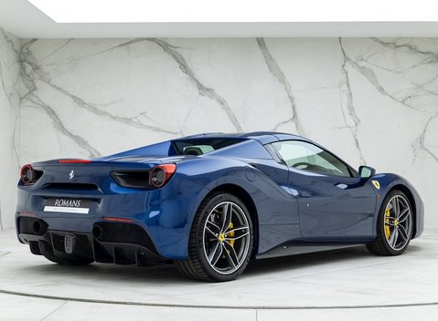 Ferrari 488 Spider 9