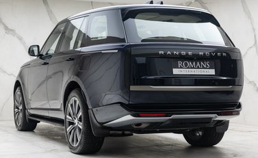 Land Rover Range Rover P550e AUTOBIOGRAPHY 10
