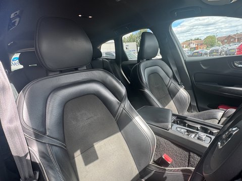 Volvo XC60 (Sold) 2.0 D4 R-Design SUV 5dr Diesel Auto AWD Euro 6 (s/s) (190 ps) 11