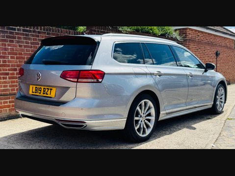 Volkswagen Passat 2.0 TDI R-Line Estate 5dr Diesel DSG Euro 6 (s/s) (190 ps) 5