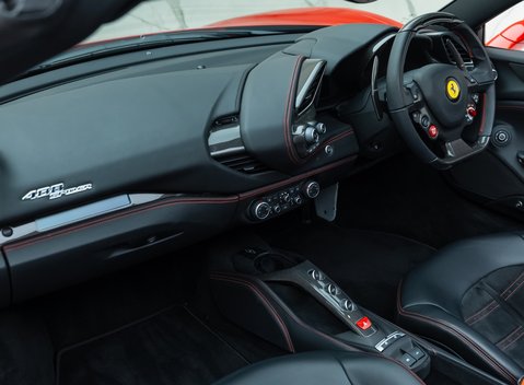 Ferrari 488 SPIDER 20