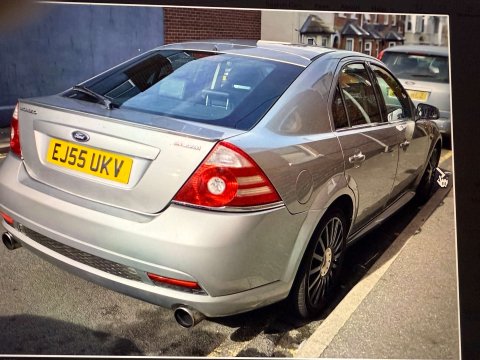 Ford Mondeo 3.0 Mondeo ST220 5dr 3