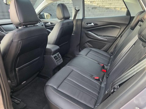 Vauxhall Grandland X 1.2 Turbo Elite Nav Euro 6 (s/s) 5dr 14