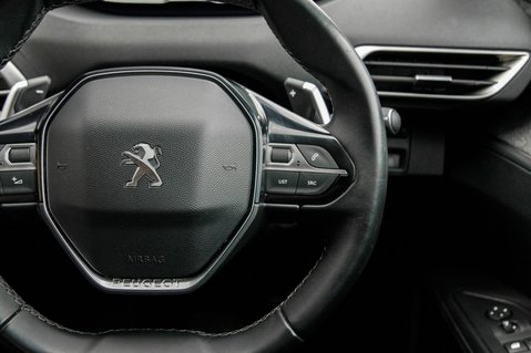 Peugeot 3008 PURETECH S/S ALLURE 19