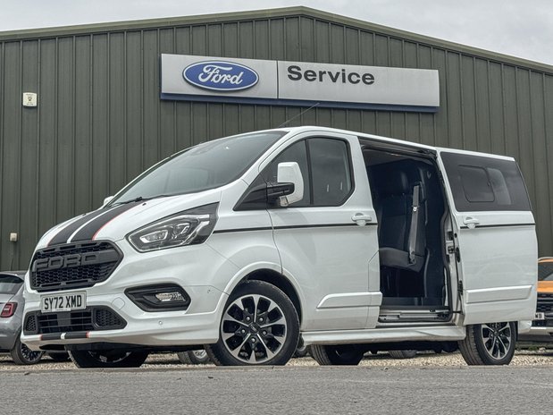 Ford Transit Custom Crew Cab AUTO SWB L1H1 Sport 320 Air Con SELECT 1
