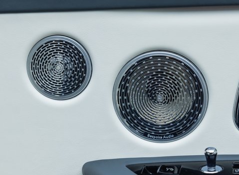 Rolls-Royce Cullinan BLACK BADGE 32