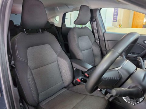 Renault Captur 1.6 E-TECH evolution Auto Euro 6 (s/s) 5dr 86