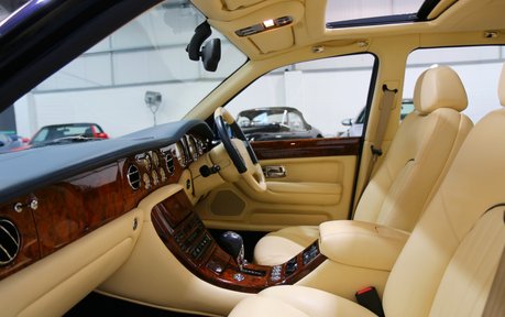 Bentley Arnage Red Label - 1 Owner - Full Bentley Service History 44