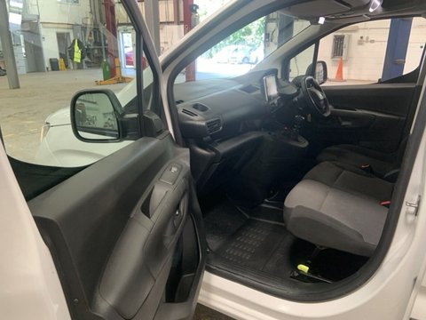 Peugeot Partner BLUEHDI PROFESSIONAL PREMIUM PLUS L1 13