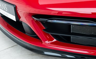 Porsche 911 Carrera 4 GTS (992) 26