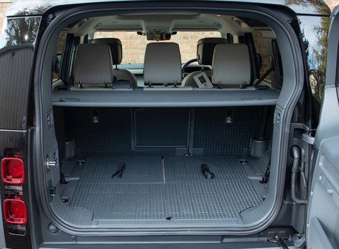 Land Rover Defender 110 HSE D240 41
