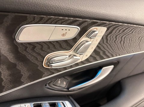 Mercedes-Benz GLC 2.1 GLC220d AMG Line (Premium) Coupe 5dr Diesel G-Tronic+ 4MATIC Euro 6 (s/ 38