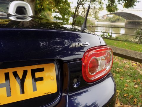 Mazda MX-5 i Roadster Venture Edition 60