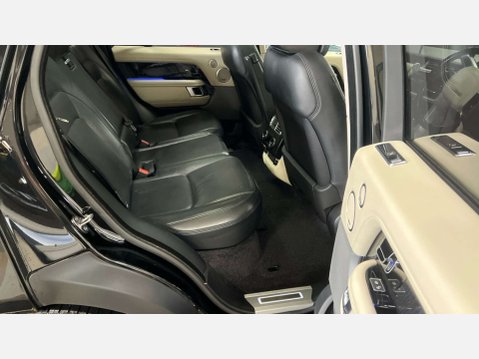 Land Rover Range Rover 3.0 Range Rover Vogue SE TDV6 Auto 4WD 5dr 8
