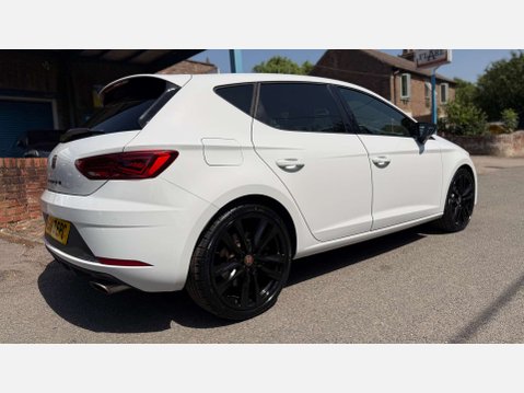 SEAT Leon 2.0 Leon Cupra Luxury 290 TSi Semi-Auto 5dr 17