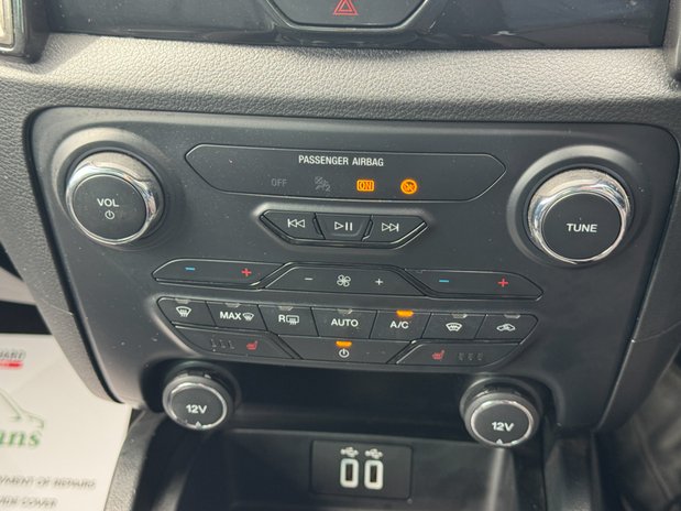 Ford Ranger Stormtrak [SOLD KH] Auto | 2 LT | Dbl Cab | Tow Bar | Sensors | Alloys | EU 46