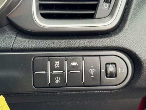 Kia Xceed 1.5 T-GDi 2 Euro 6 (s/s) 5dr 26