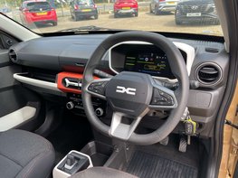Dacia Spring Spring Expression EV 5dr (26.8 KWH) 45 BHP MODEL 17