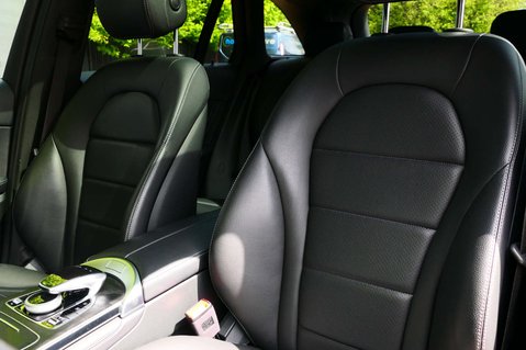 Mercedes-Benz GLC 2.1 GLC 250 D 4Matic AMG Line Premium+ Auto 4WD 5dr 23