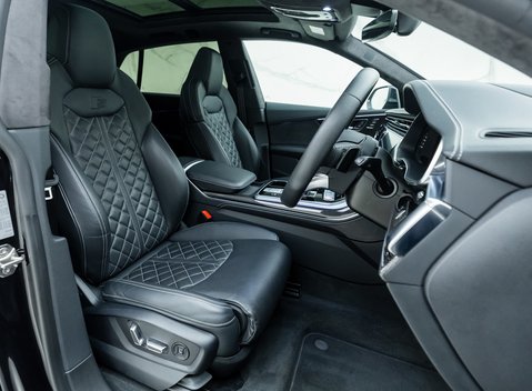 Audi SQ8 4.0 TDI V8 Vorsprung 11