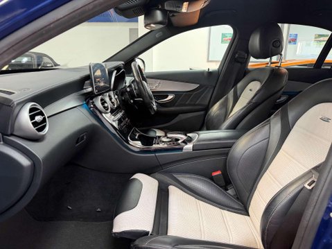 Mercedes-Benz C Class 4.0 C63 V8 BiTurbo AMG Saloon 4dr Petrol SpdS MCT Euro 6 (s/s) (476 ps) 38