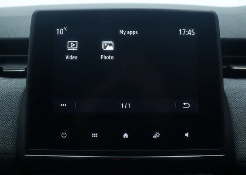 Renault Clio 1.6 Clio Techno E-Tech HEV Auto 5dr 25