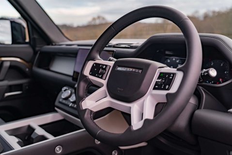 Land Rover Defender D250 X-Dynamic SE HardTop Obsidian WildTrak 12