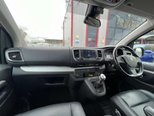 Peugeot Traveller 2.0 BlueHDi Allure Standard MPV 5dr Diesel Manual MWB Euro 6 (s/s) (150 ps) 38