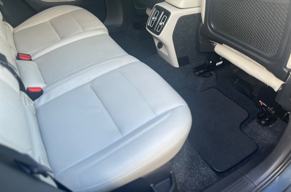Volvo XC40 2.0 T4 INSCRIPTION PRO AUTO PETROL 32