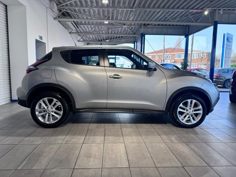 Nissan Juke 1.2 DIG-T N-Connecta Euro 6 (s/s) 5dr 2