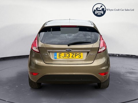 Ford Fiesta 1.0T EcoBoost Titanium Euro 5 (s/s) 5dr 7
