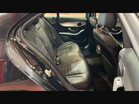 Mercedes-Benz C Class 2.1 C220 AMG Line Bluetec Auto 4dr 8