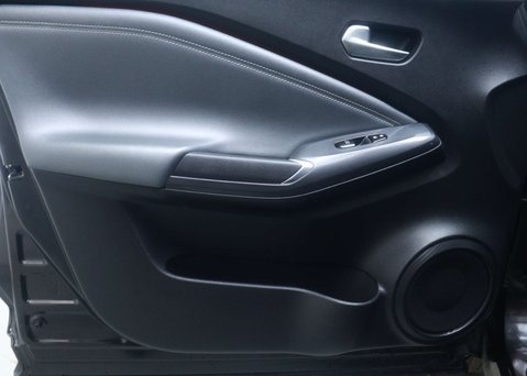 Nissan Juke 1.0 Juke Tekna DiG-T Semi-Auto 5dr 44