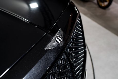 Bentley Bentayga W12. ALL TERRAIN SPEC. PANORAMIC ROOF. H, C & M SEATS. PRIVACY GLASS. 57