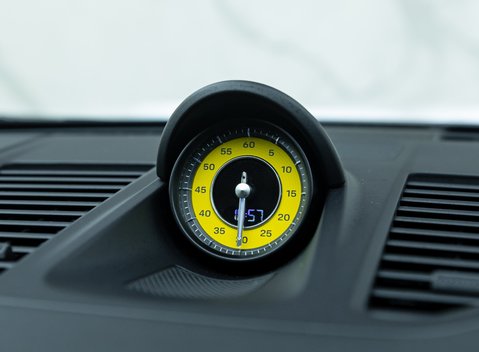 Porsche 911 Turbo S (992) 22