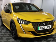 Peugeot e-208 GT PREMIUM 31
