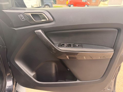 Ford Ranger 2.0 EcoBlue Wildtrak Auto 4WD Euro 6 (s/s) 4dr 33