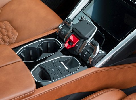 Lamborghini Urus 24