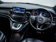 Mercedes-Benz V Class 2.0 V300d AMG Line MPV 5dr Diesel G-Tronic+ Euro 6 (s/s) XLWB (237 ps) 27